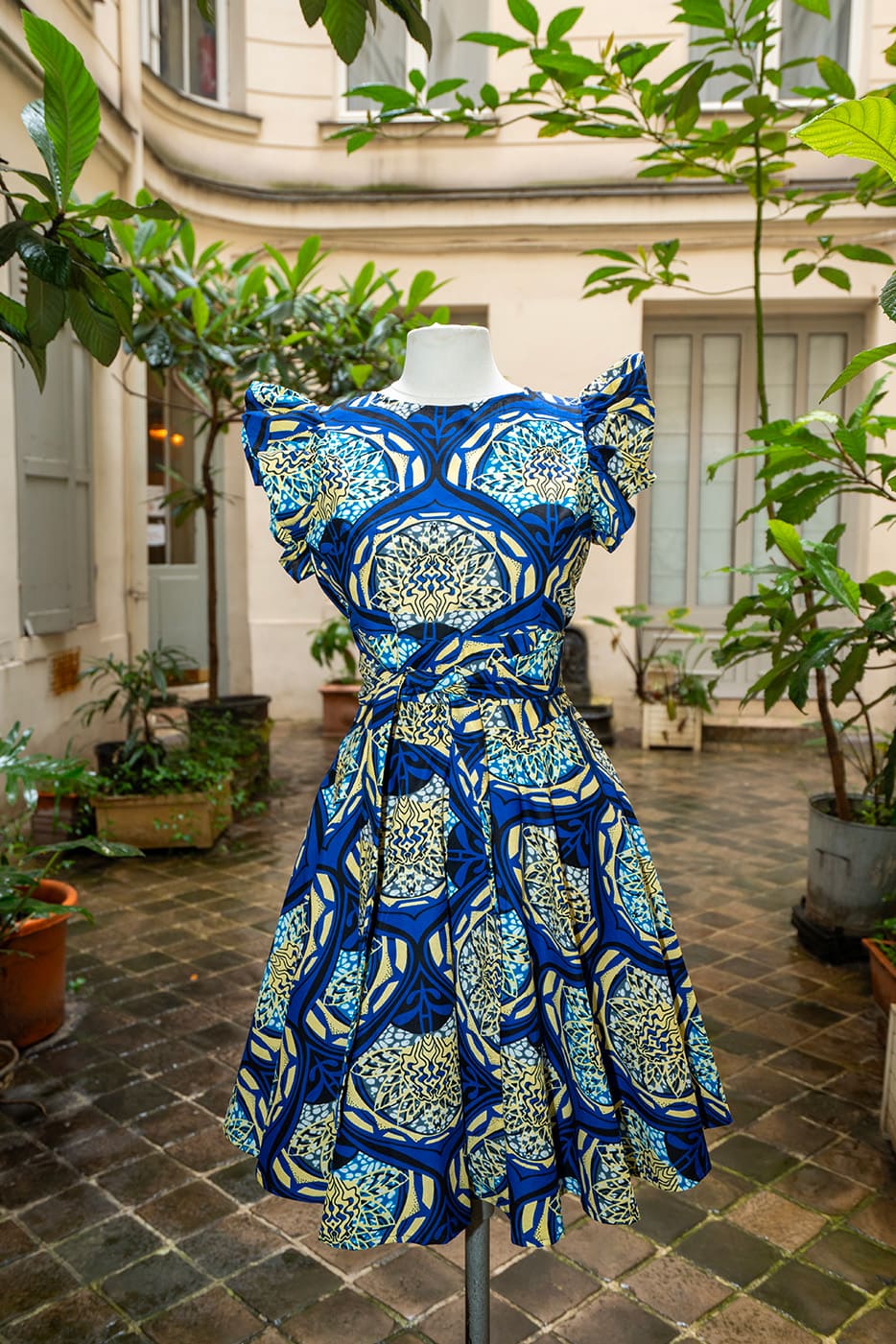 ENSEMBLE TOP ET JUPE BLEUE EN WAX